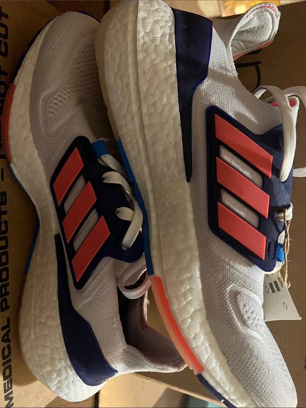adidas Men’s ultraboost 22